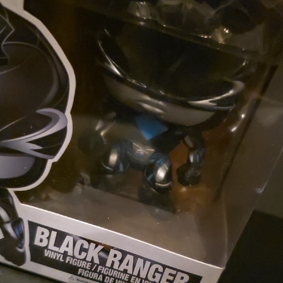 Funko Pop! Power Rangers Set - Vibrant Blue, Yellow, Pink, Black - Picture 3 of 10